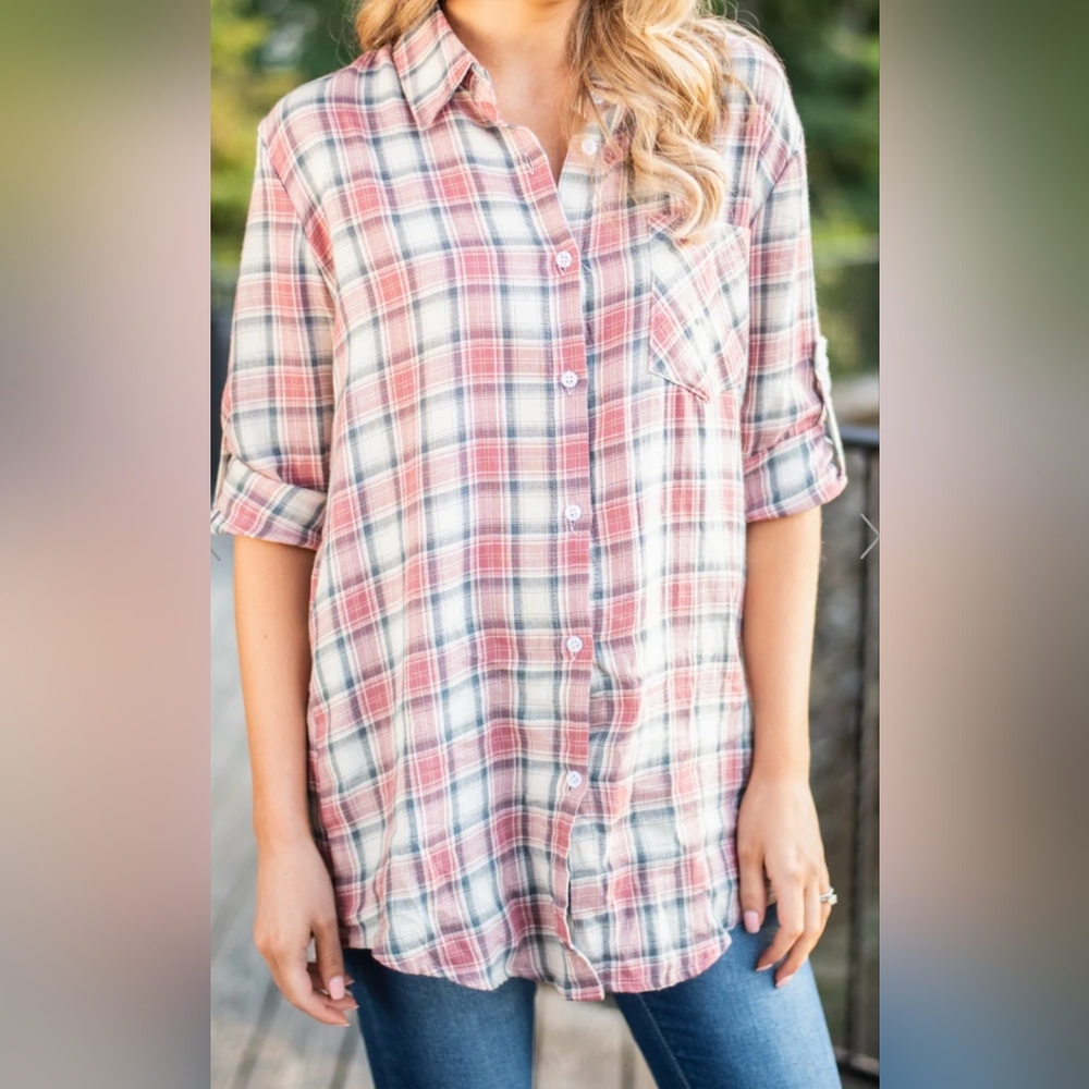 Andora button up